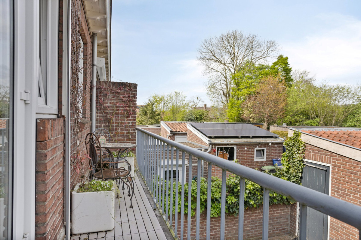 Tussenwoning te koop: Van Alphenstraat 4, Heerlen
