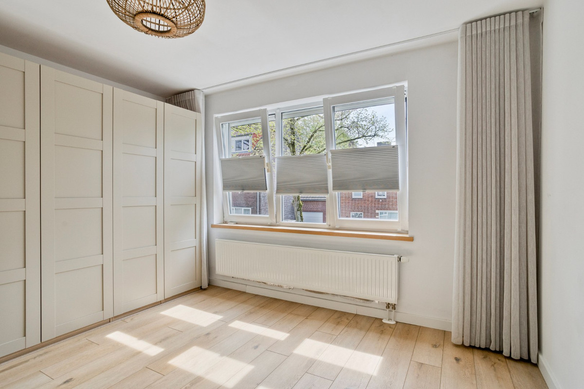 Tussenwoning te koop: Van Alphenstraat 4, Heerlen