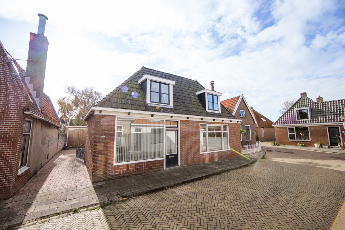 Vrijstaande woning te koop: Slotmakersstraat 13, Makkum