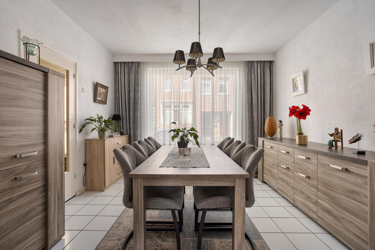 Tussenwoning te koop: Dorpstraat 107, Maastricht