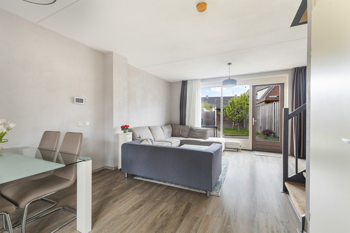 Tussenwoning te koop: Jacob Marisstraat 73, Dordrecht