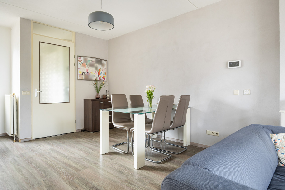 Tussenwoning te koop: Jacob Marisstraat 73, Dordrecht