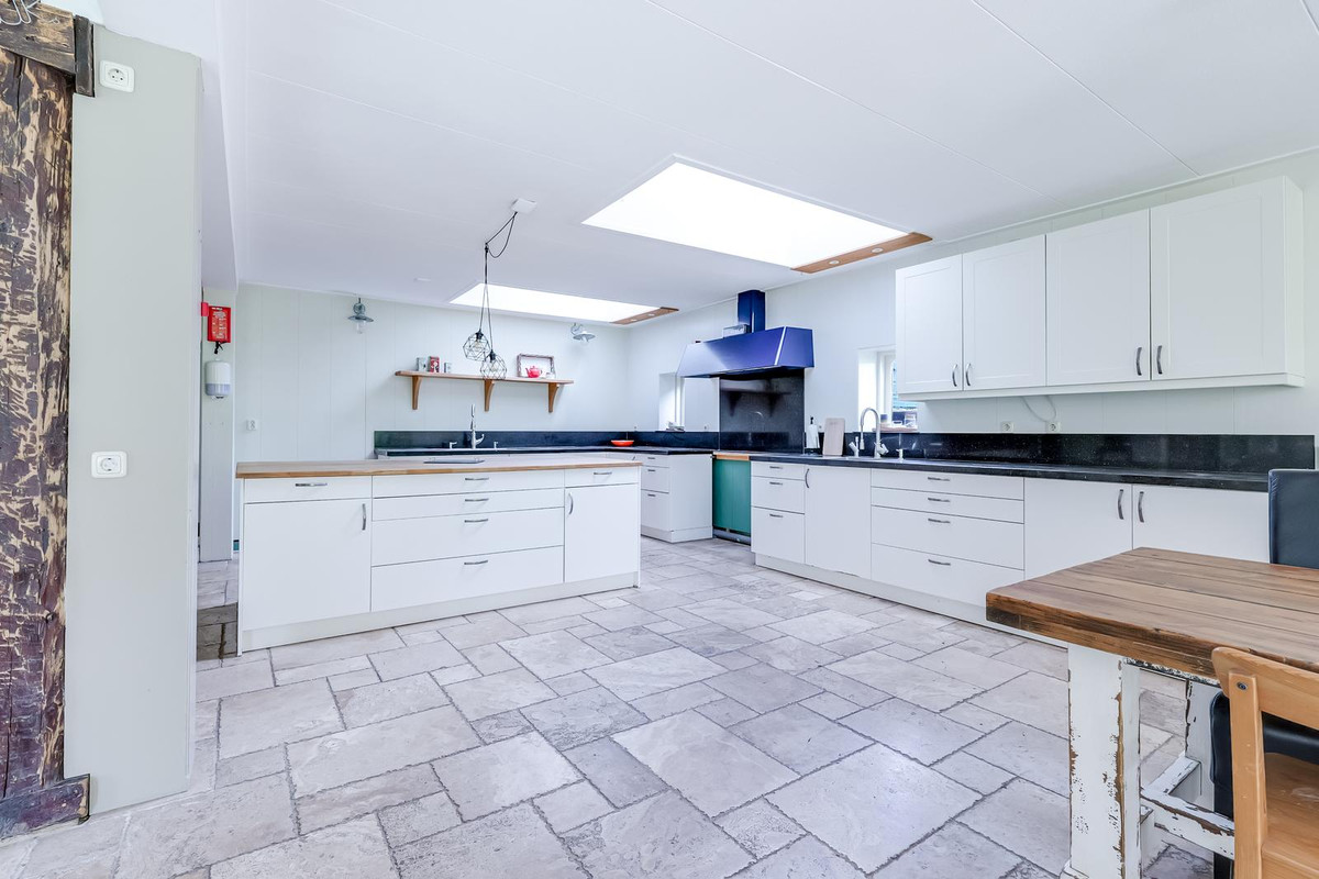Vrijstaande woning te koop: Dorpsweg 182, Twisk
