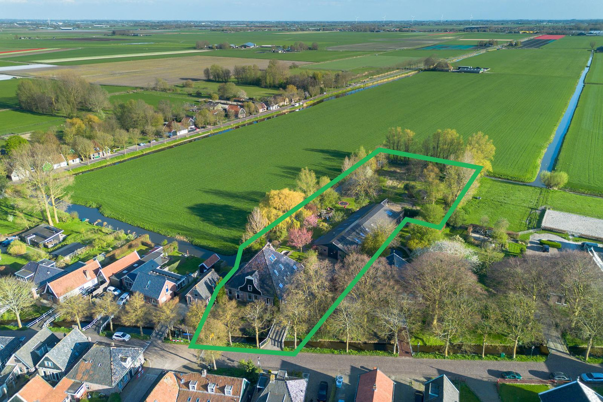 Vrijstaande woning te koop: Dorpsweg 182, Twisk
