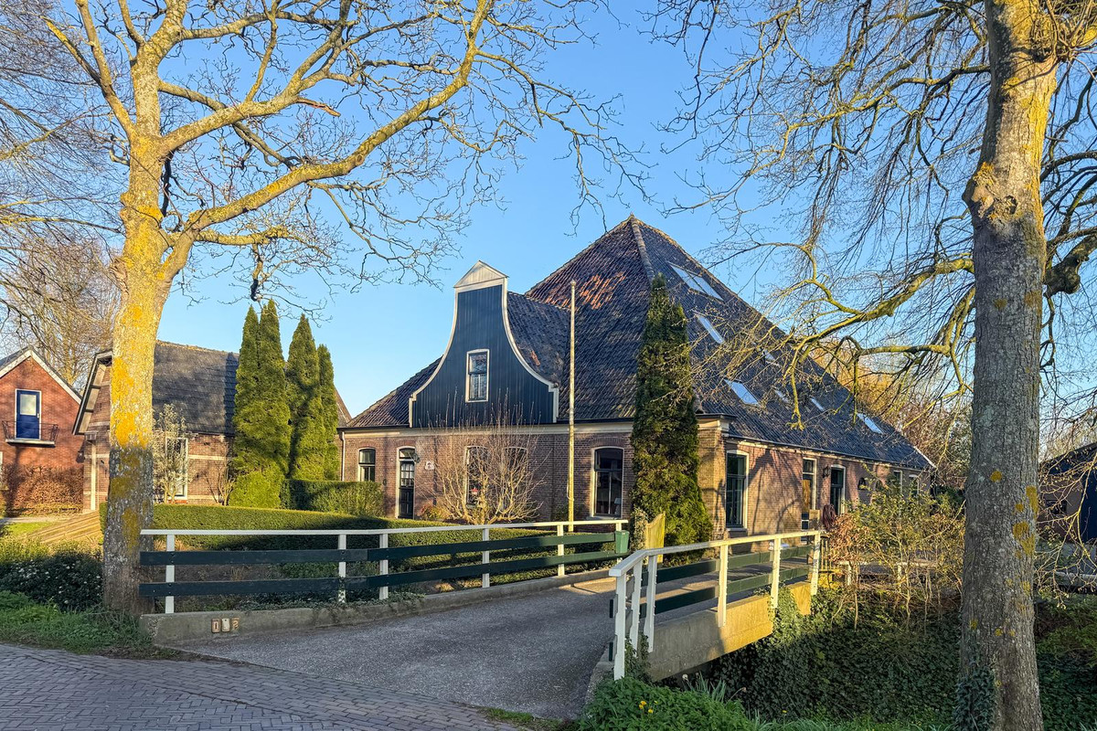 Vrijstaande woning te koop: Dorpsweg 182, Twisk