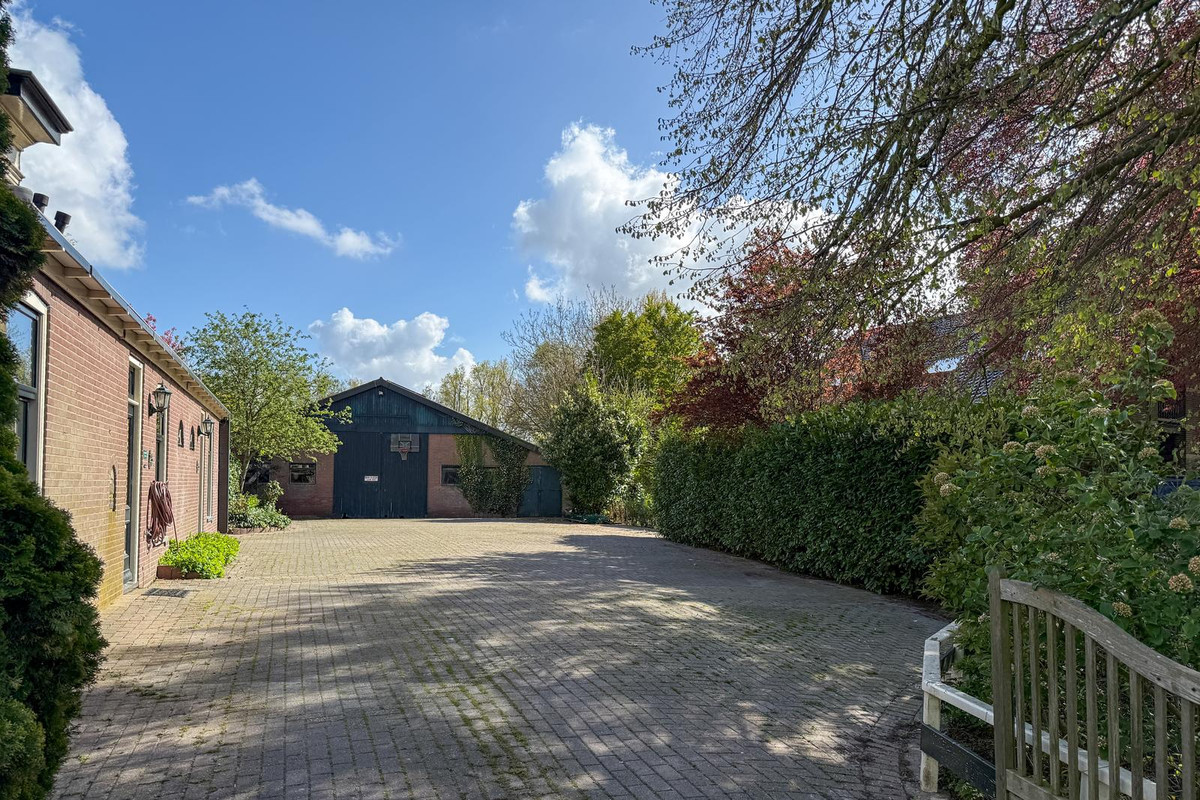Vrijstaande woning te koop: Dorpsweg 182, Twisk