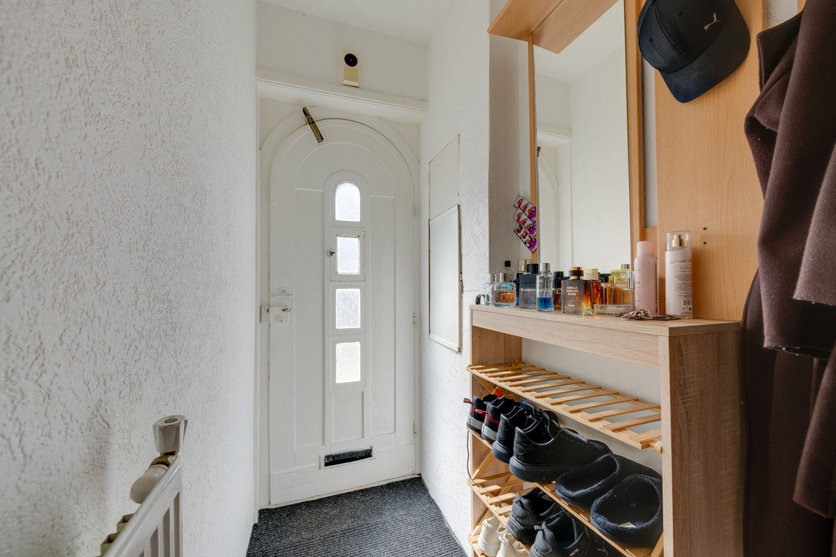 Tussenwoning te koop: Lijsterbesstraat 50, Zaandam