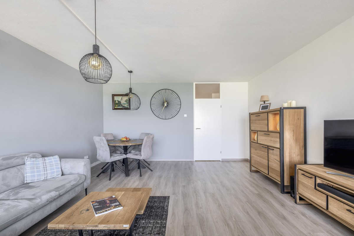 Appartement te koop: Maaskade 66, Venlo