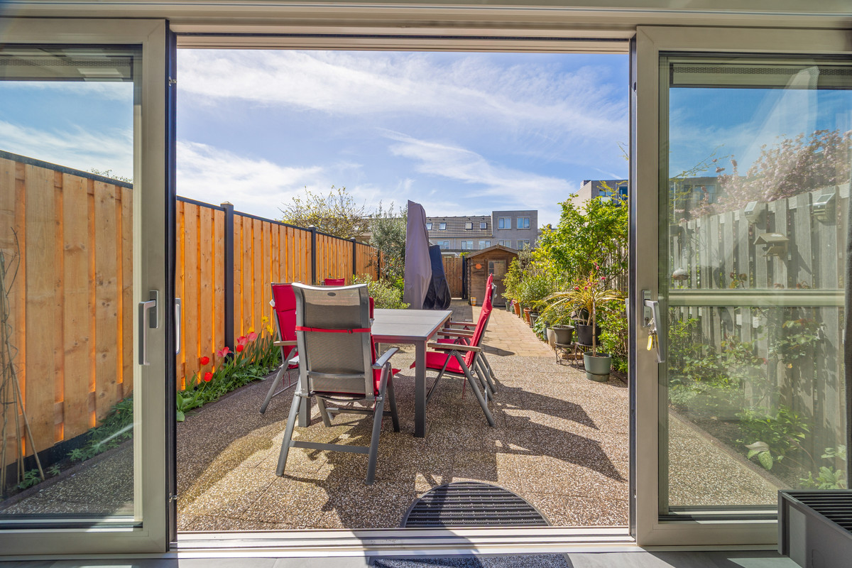 Tussenwoning te koop: Remmersteinstraat 149, 'S-Gravenhage