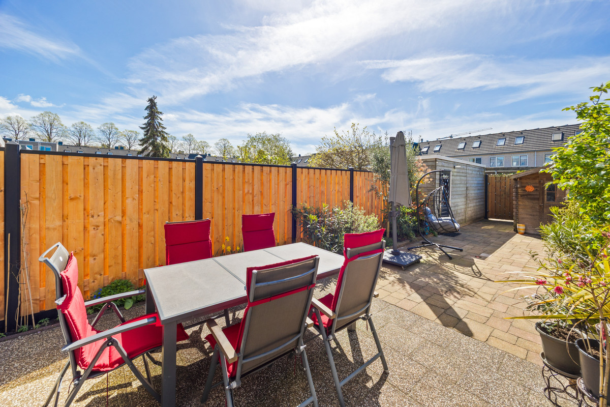 Tussenwoning te koop: Remmersteinstraat 149, 'S-Gravenhage