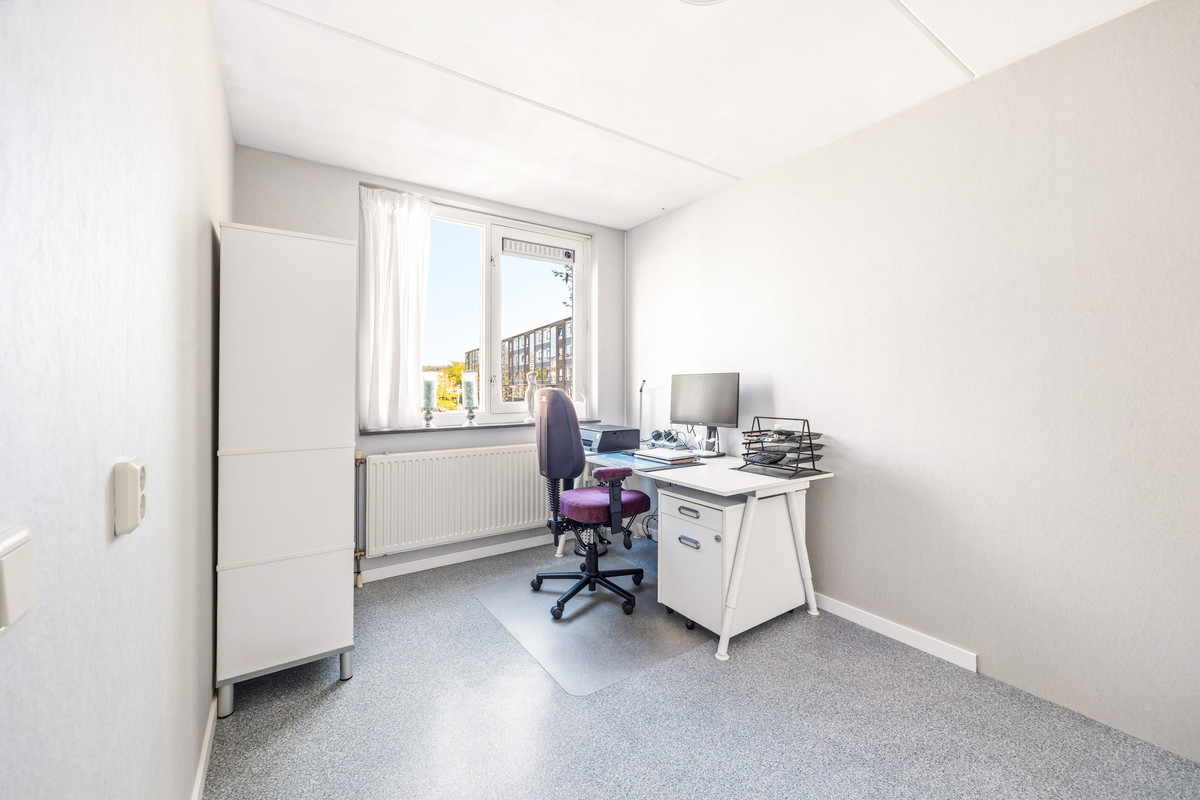 Tussenwoning te koop: Remmersteinstraat 149, 'S-Gravenhage