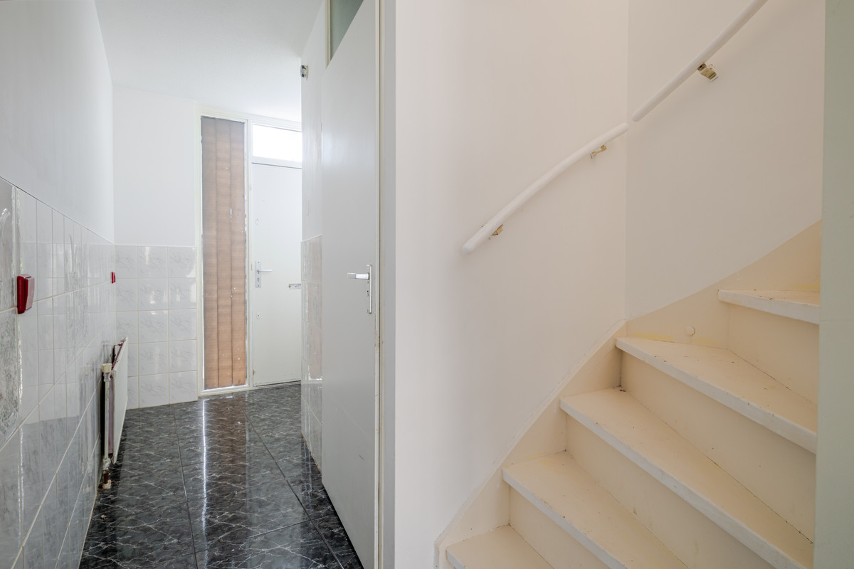 Tussenwoning te koop: Houtzagerssingel 120, 'S-Gravenhage