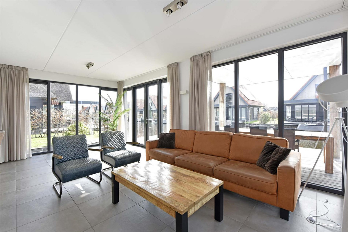 Vrijstaande woning te koop: Waterstaete 60, Ossenzijl