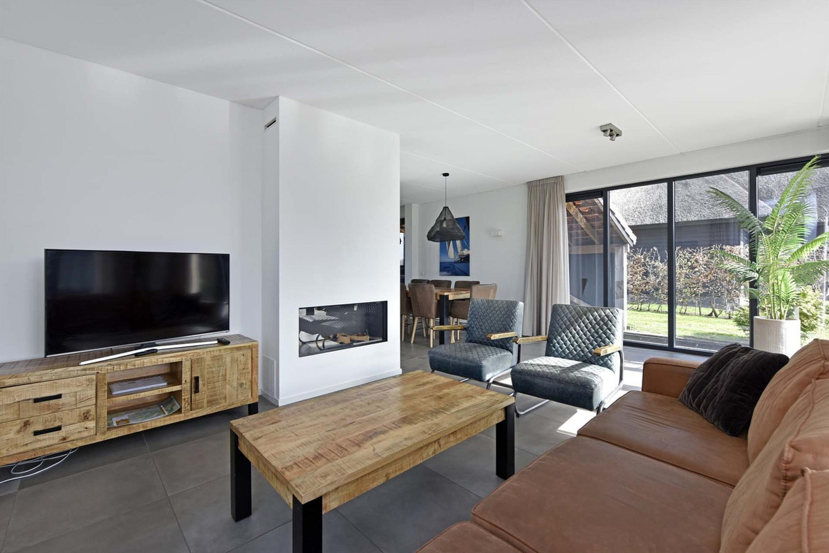 Vrijstaande woning te koop: Waterstaete 60, Ossenzijl