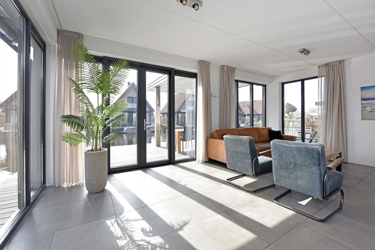 Vrijstaande woning te koop: Waterstaete 60, Ossenzijl
