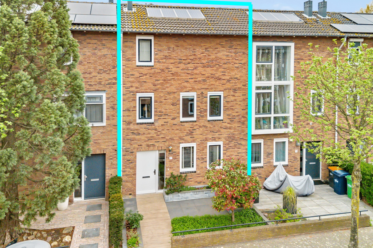 Tussenwoning te koop: Wim Sonneveldstraat 7, 'S-Gravenhage