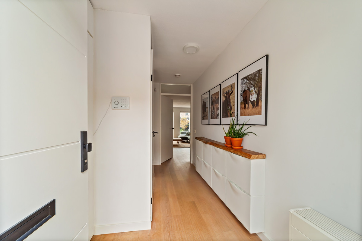 Tussenwoning te koop: Wim Sonneveldstraat 7, 'S-Gravenhage