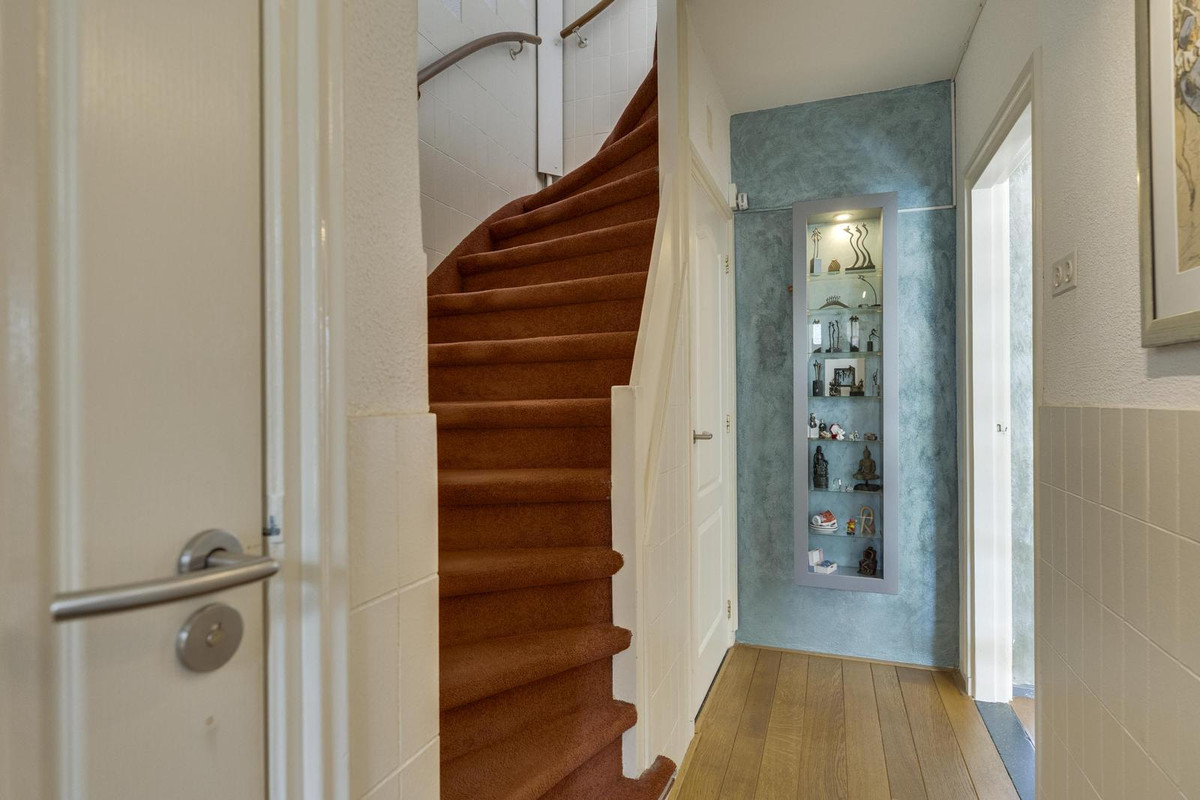 Tussenwoning te koop: Schubertlaan 64, Eindhoven