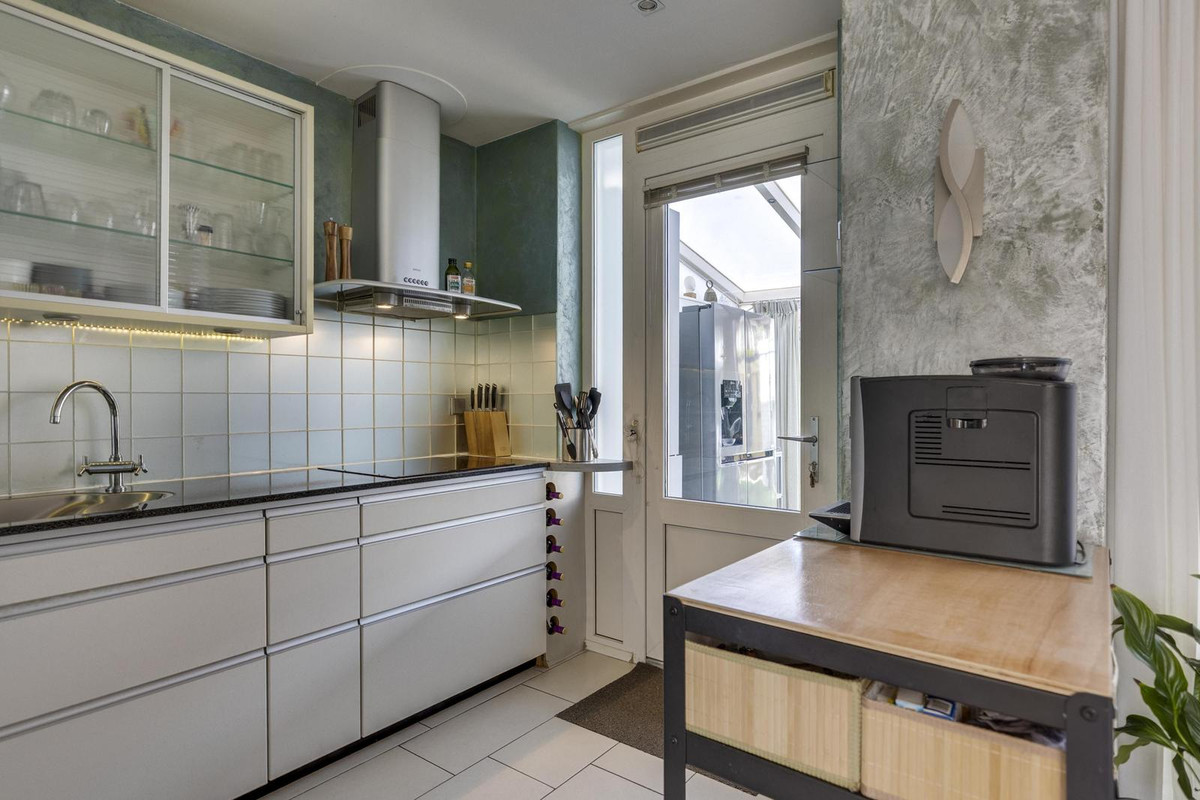Tussenwoning te koop: Schubertlaan 64, Eindhoven
