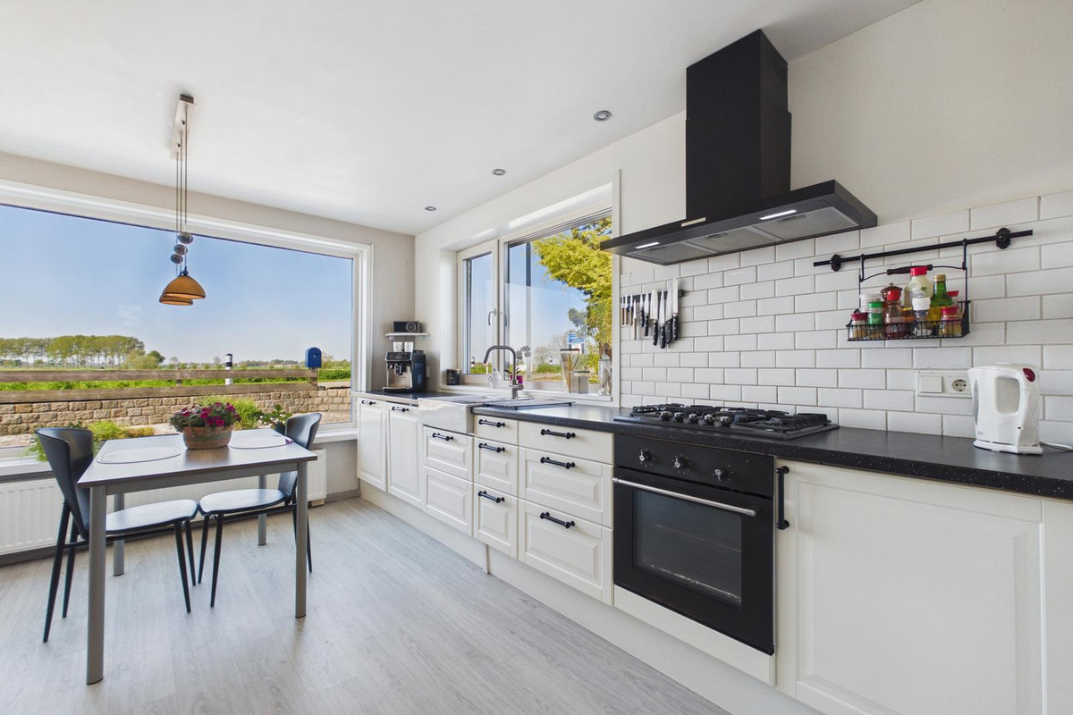 Vrijstaande woning te koop: Veer 100, Zaamslag