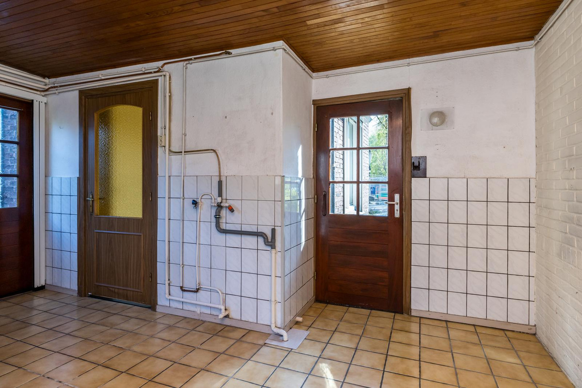 Hoekwoning te koop: Provincialeweg Zuid 17, Oirsbeek