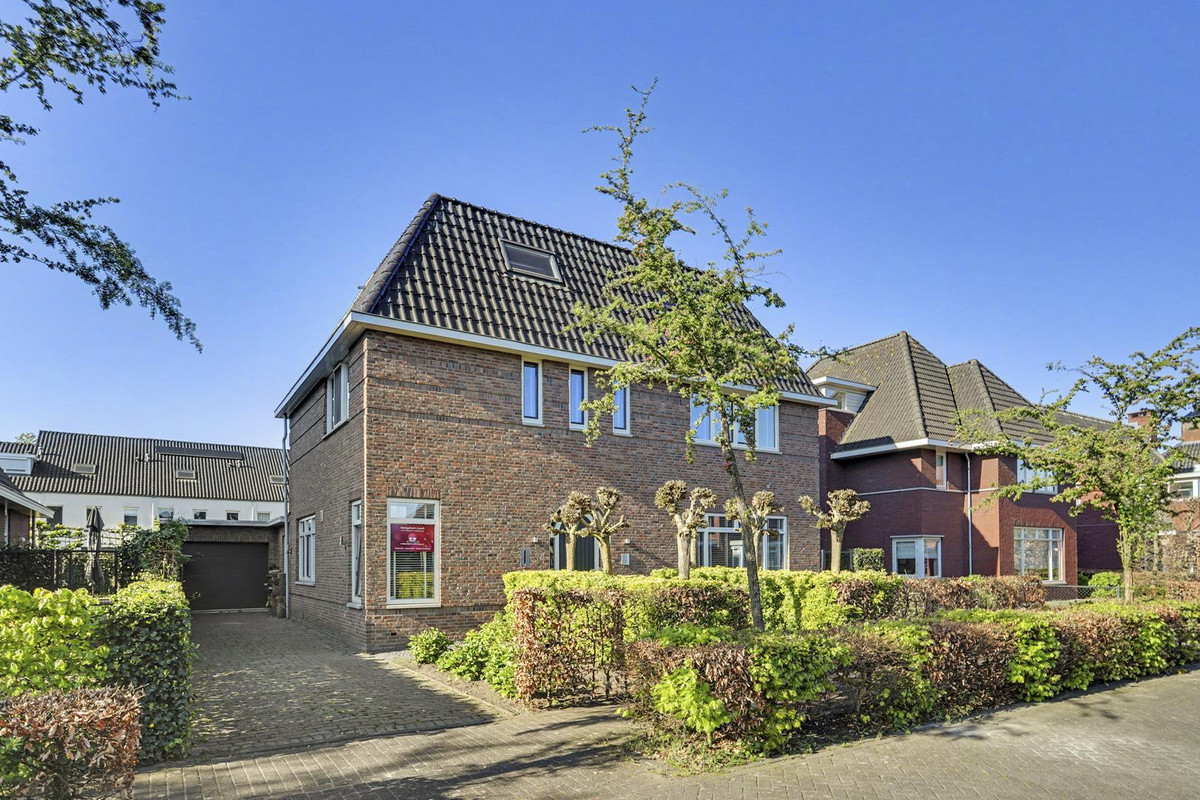 Vrijstaande woning te koop: Velpstraat 14, Tilburg