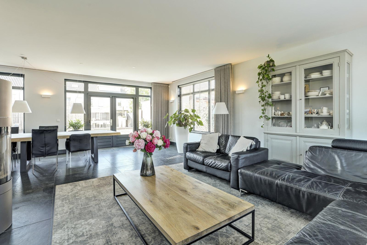 Vrijstaande woning te koop: Velpstraat 14, Tilburg