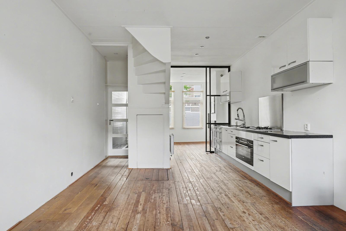 Tussenwoning te koop: Bouwen Ewoutstraat 24, Vlissingen