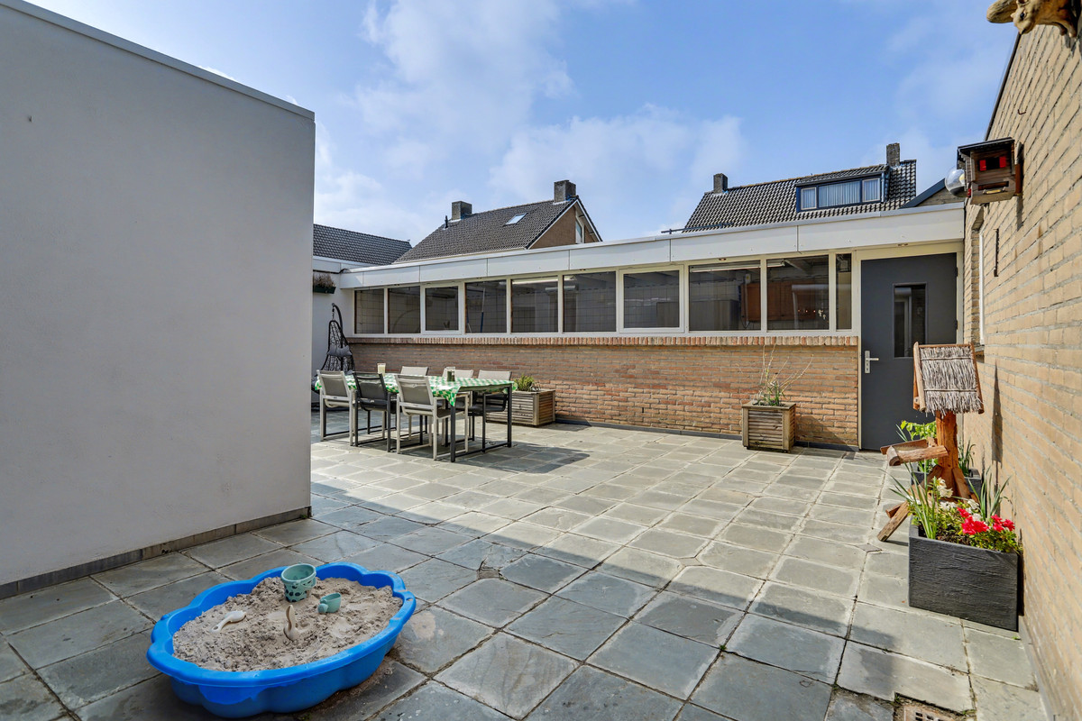 Vrijstaande woning te koop: Burgemeester Magneestraat 8, Luyksgestel
