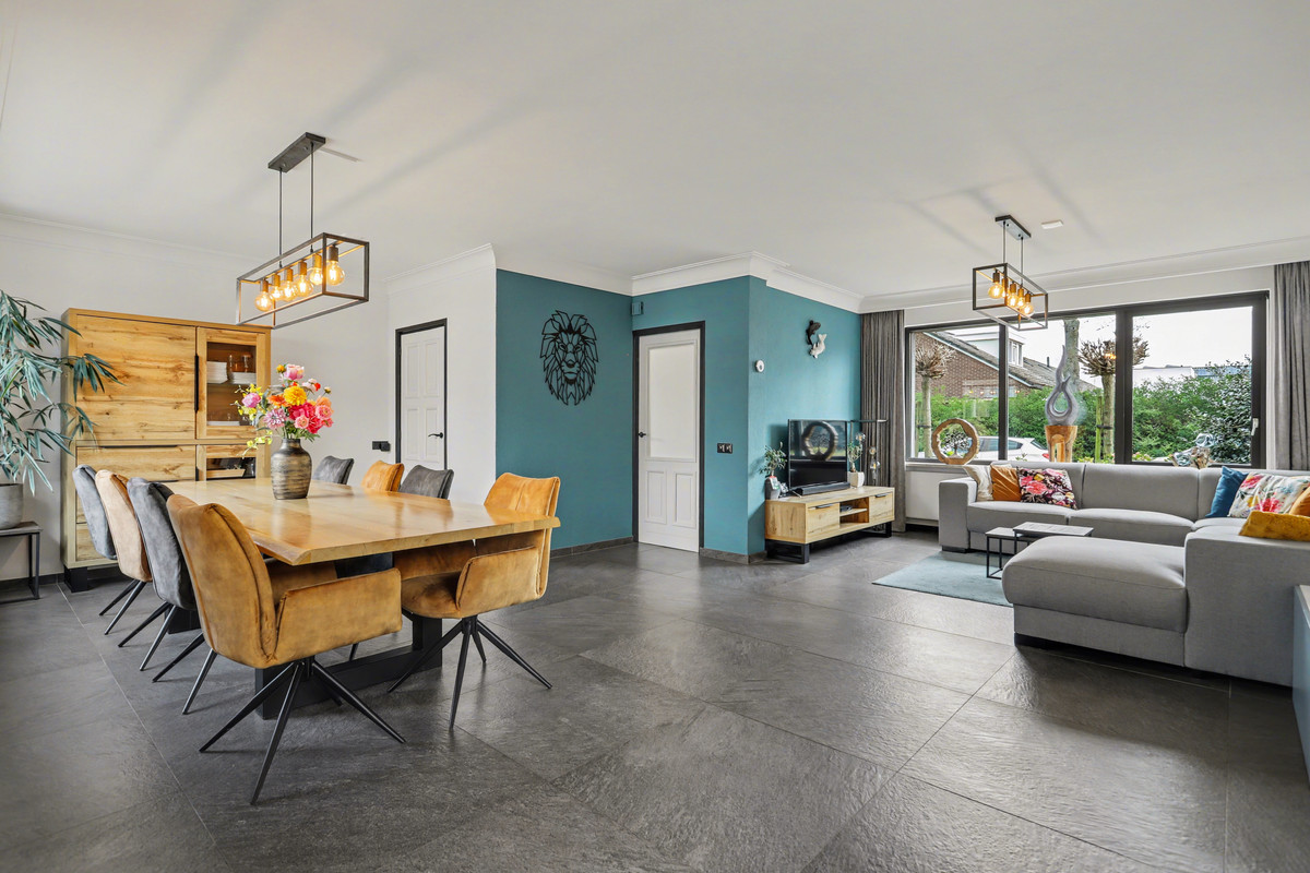 Vrijstaande woning te koop: Burgemeester Magneestraat 8, Luyksgestel