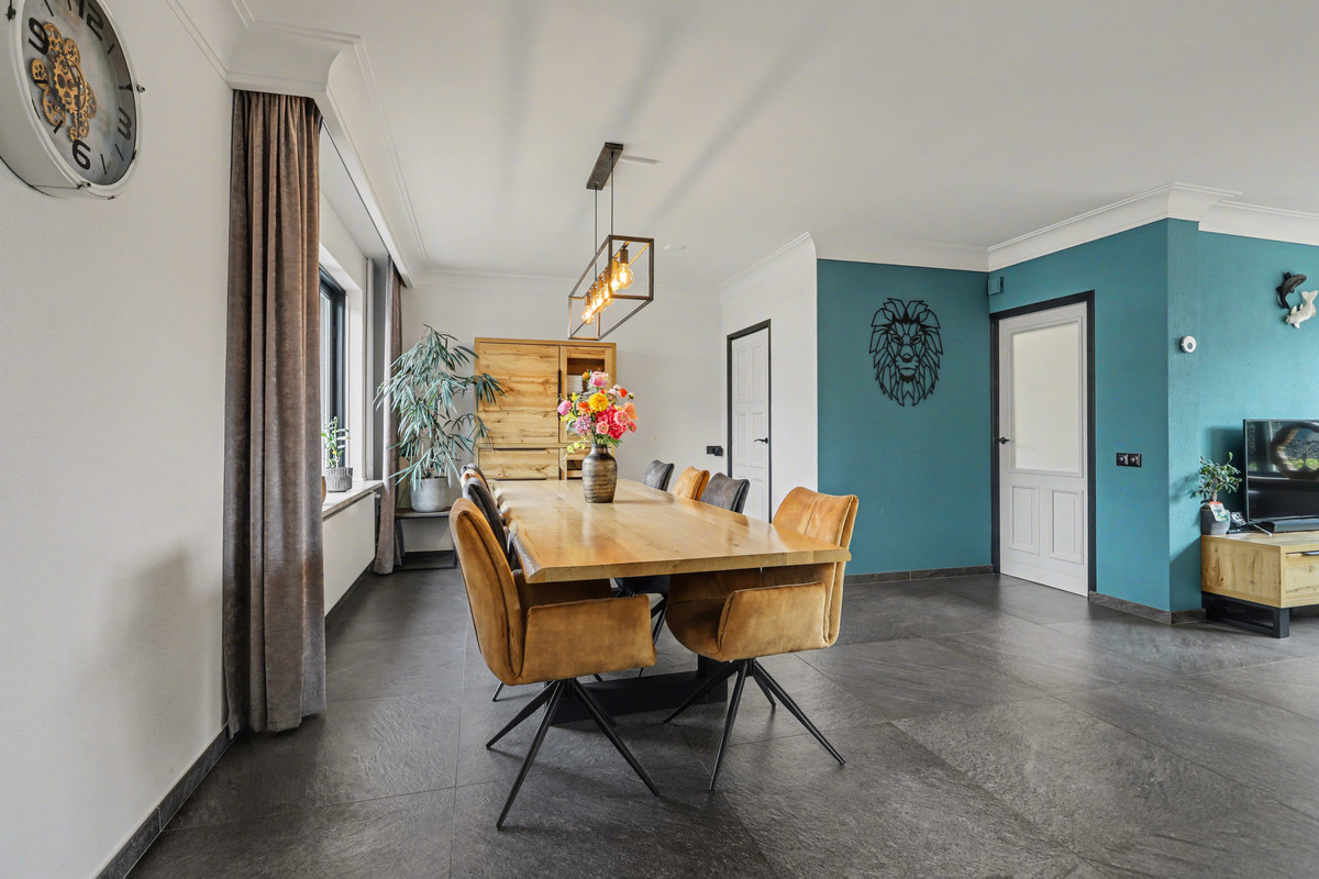 Vrijstaande woning te koop: Burgemeester Magneestraat 8, Luyksgestel