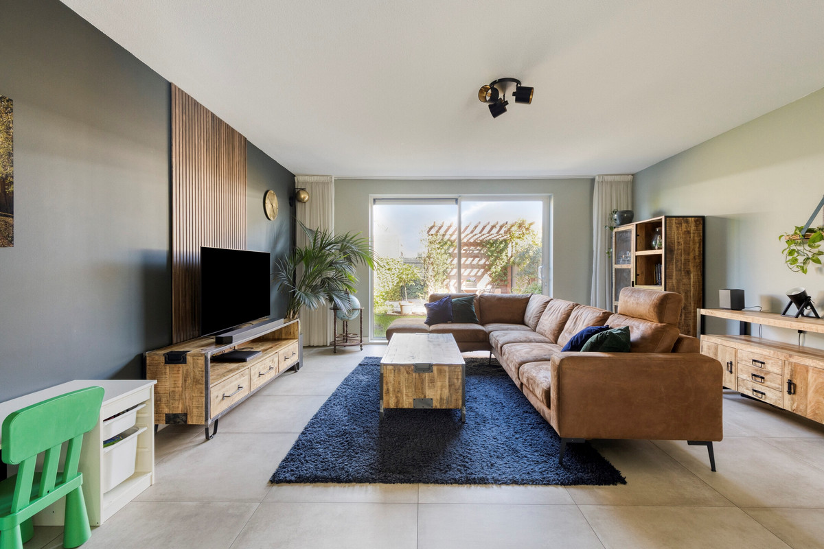 Tussenwoning te koop: Rhedenstraat 6, Tilburg