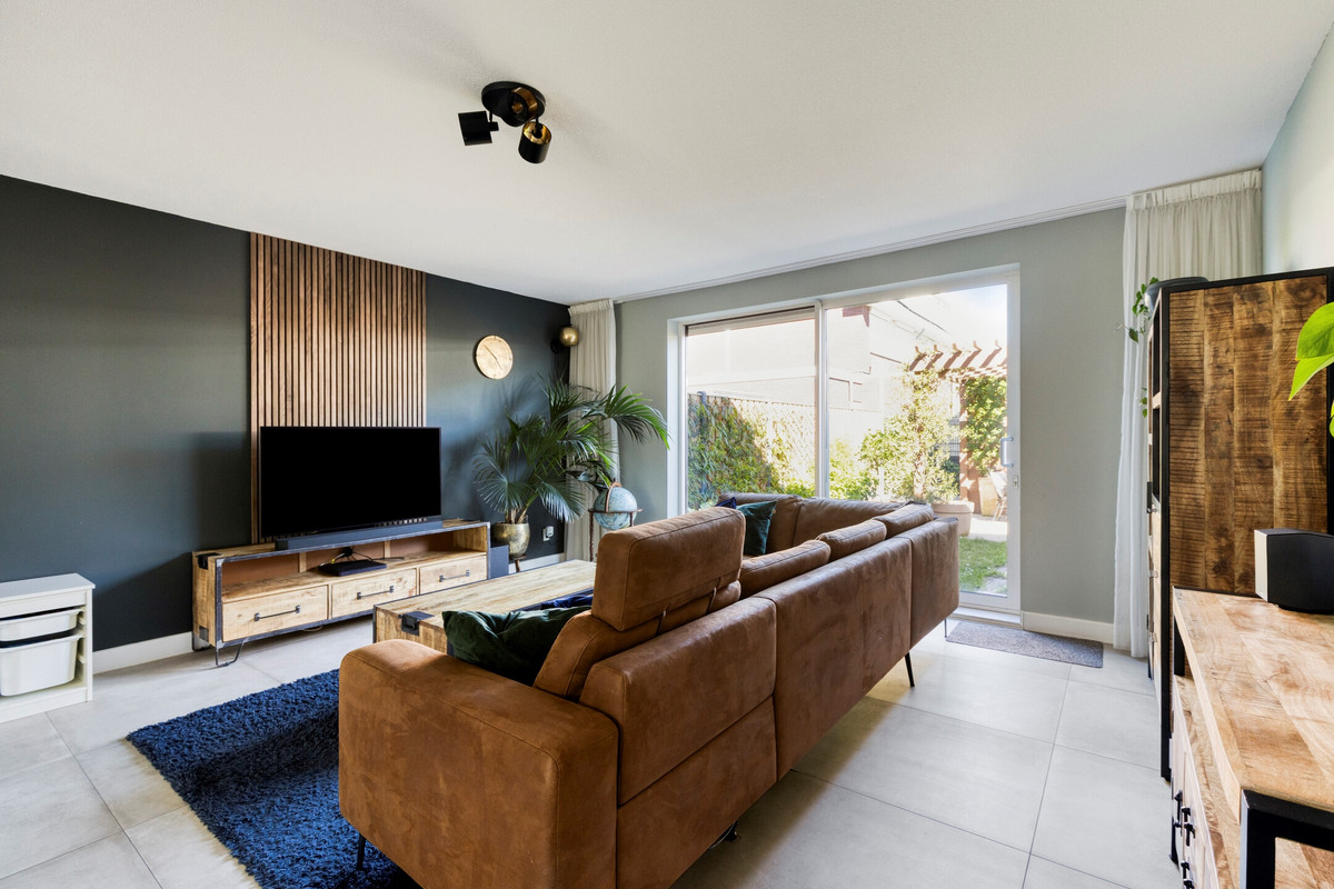Tussenwoning te koop: Rhedenstraat 6, Tilburg