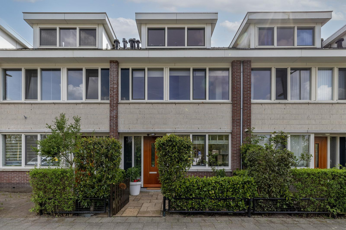 Tussenwoning te koop: Oldegaarde 982, Rotterdam