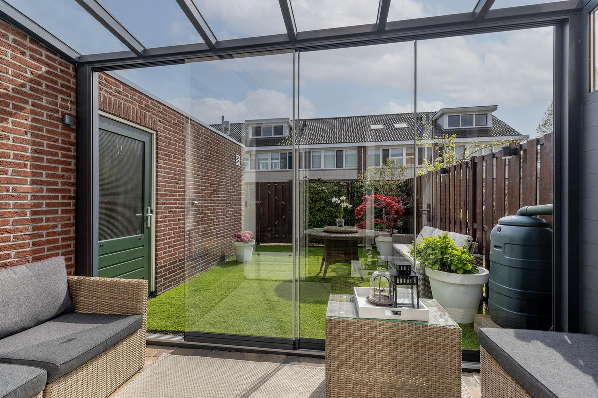 Tussenwoning te koop: Oldegaarde 982, Rotterdam
