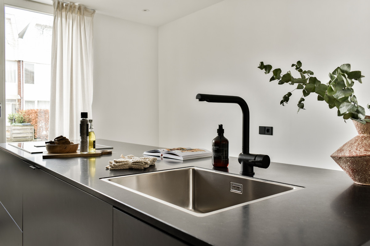 Tussenwoning te koop: Brantwijk 16, Amstelveen