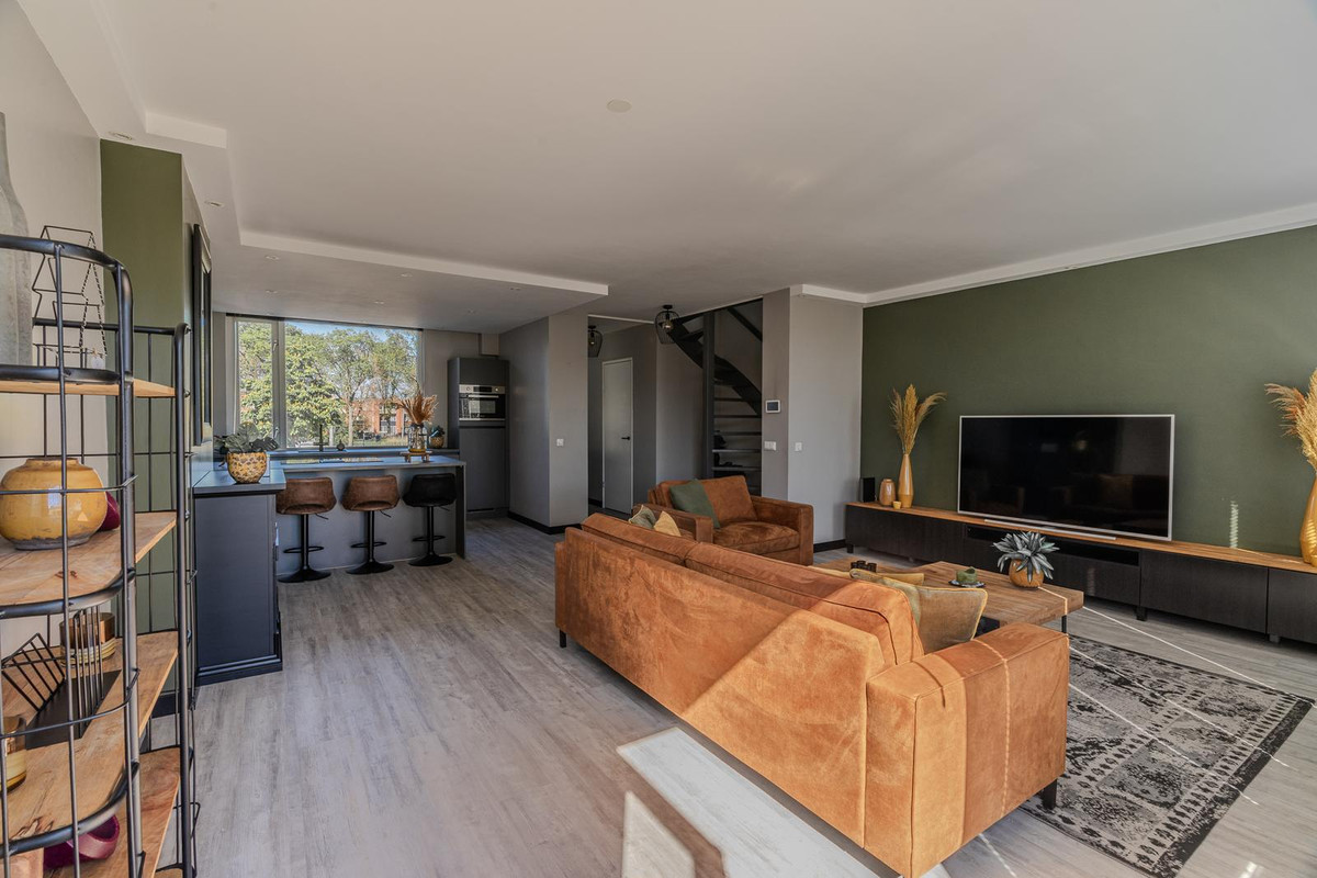 Appartement te koop: Hoge Weije 62, Hoogvliet Rotterdam