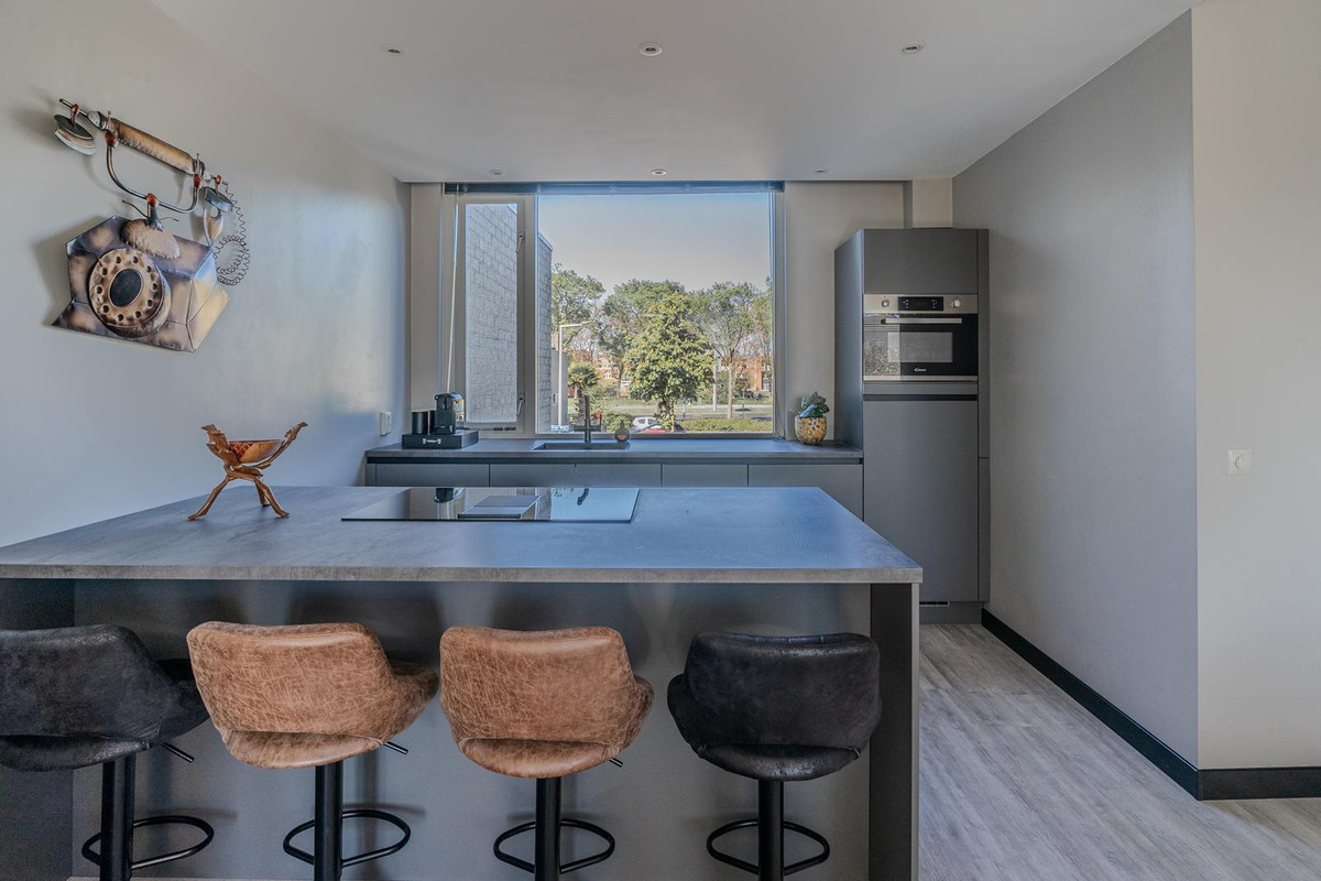 Appartement te koop: Hoge Weije 62, Hoogvliet Rotterdam