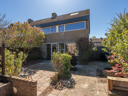 Dorpshuisstraat 37
