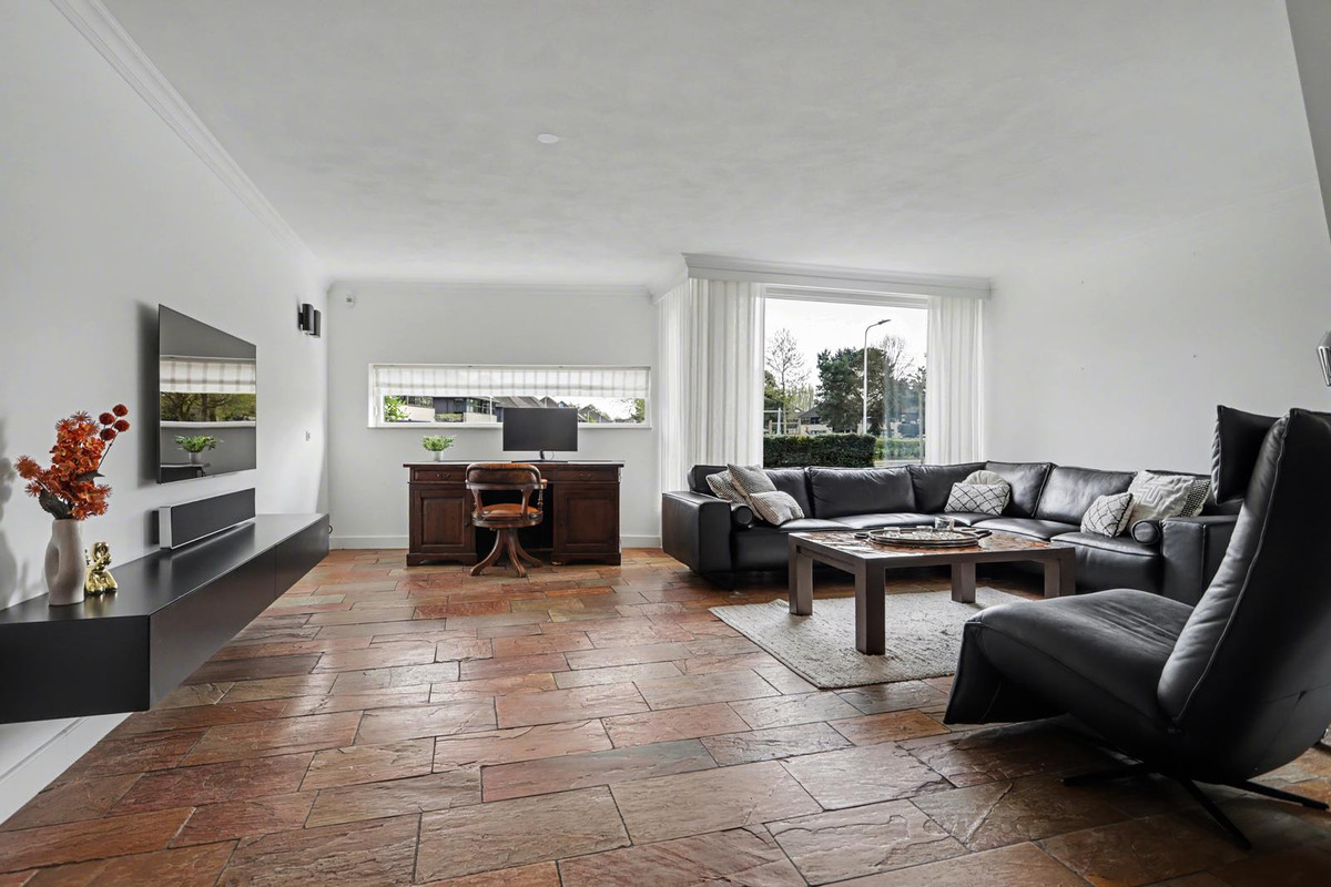 Twee-onder-één-kap te koop: Melickstraat 11, Tilburg