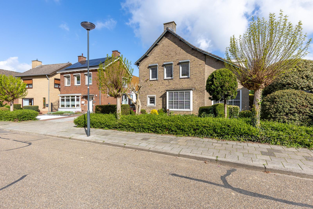 Vrijstaande woning te koop: Dwarsstraat 7, Guttecoven