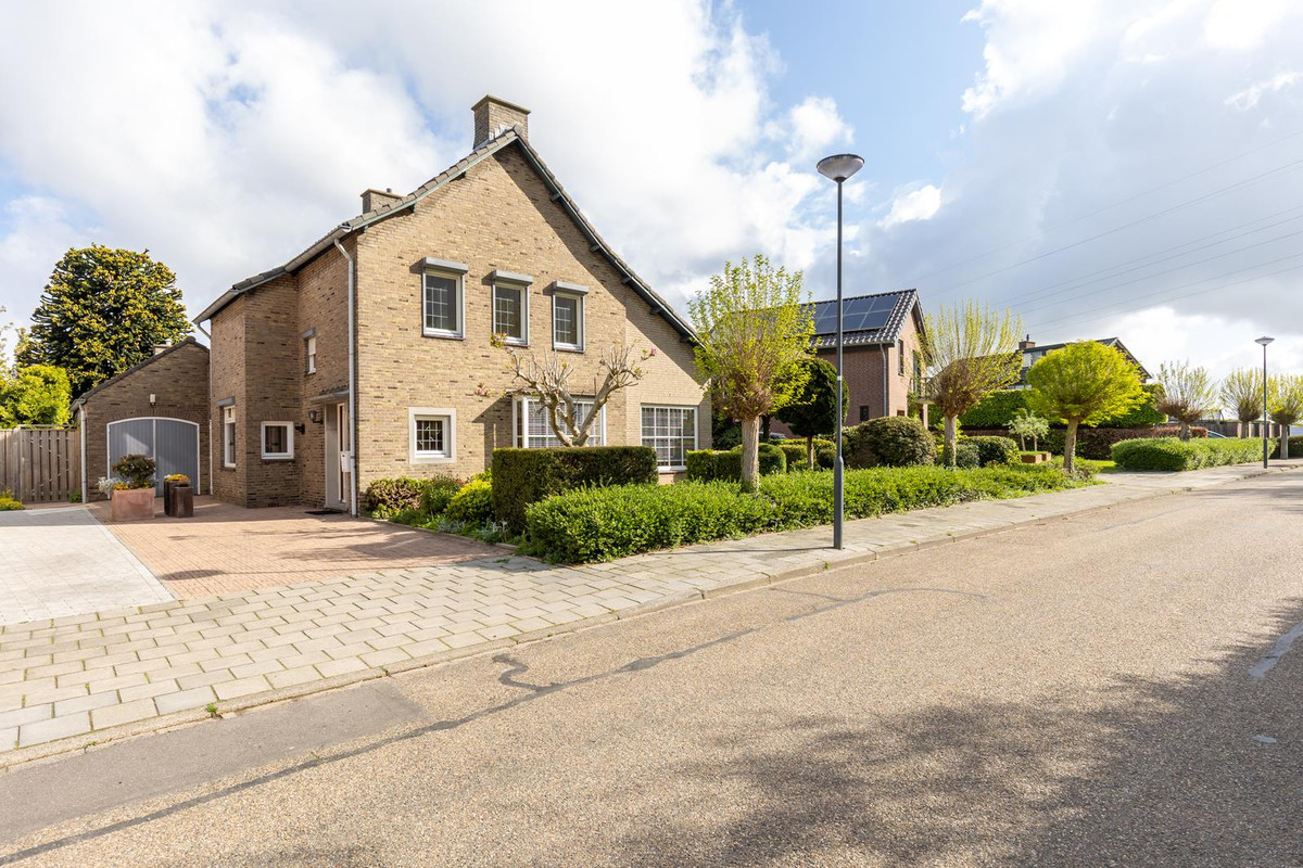 Vrijstaande woning te koop: Dwarsstraat 7, Guttecoven