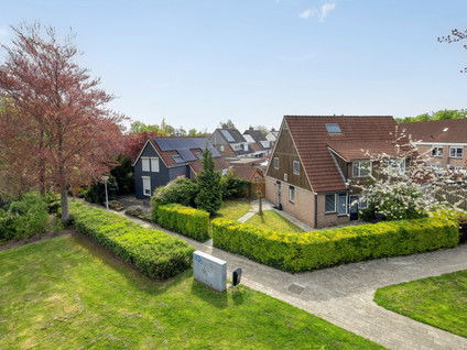 Vriezendijk 2