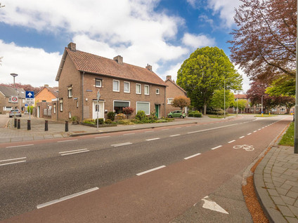 Nassaustraat 1