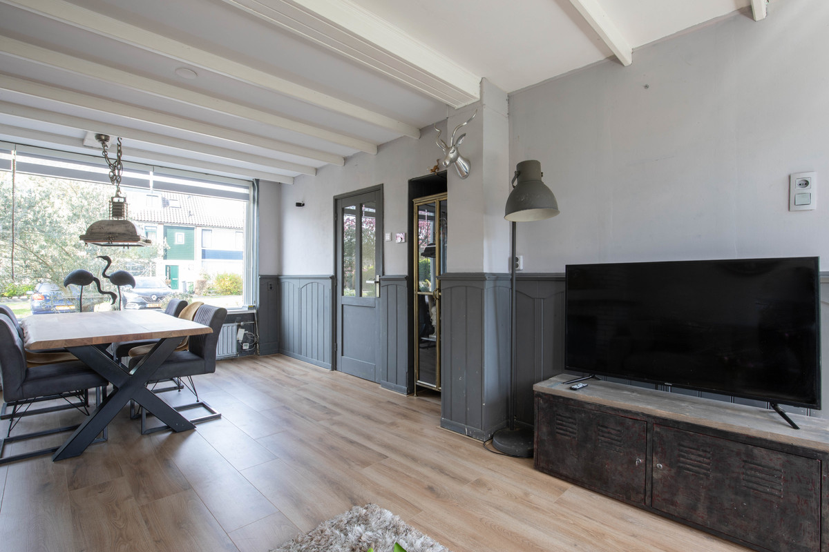 Tussenwoning te koop: Mendelstraat 70, Aalsmeer
