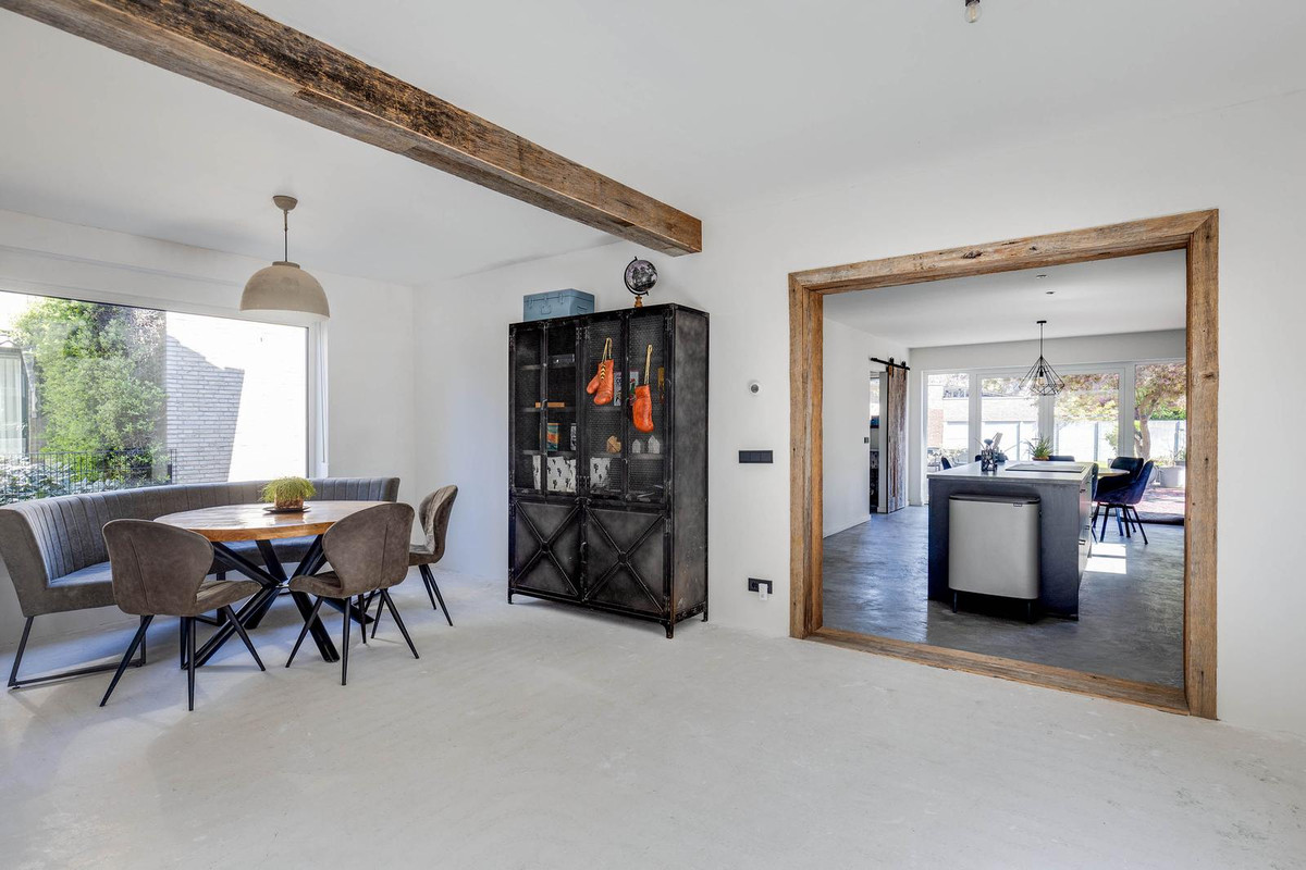 Vrijstaande woning te koop: Van Goghstraat 7, Geleen