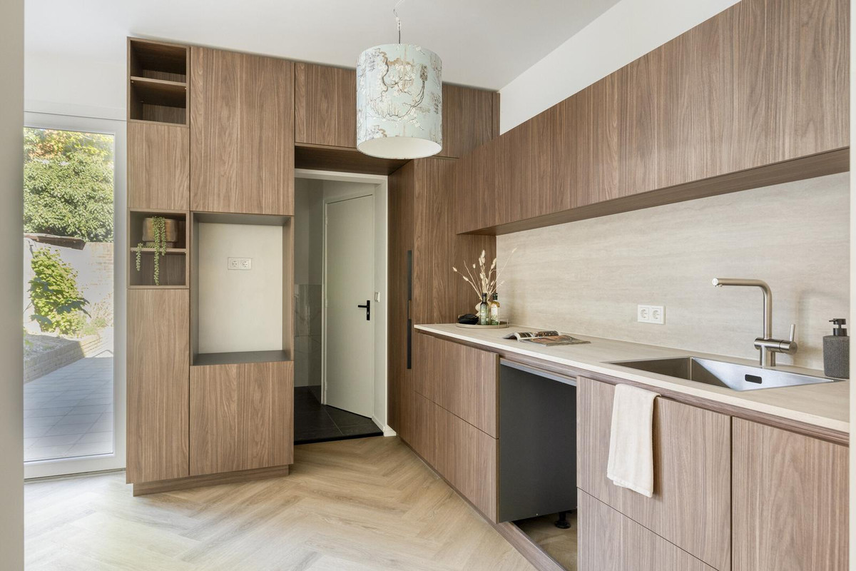 Tussenwoning te koop: Wilgenroosstraat 9, Eindhoven