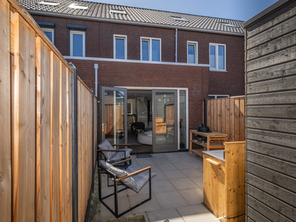 Bernhardstraat 77