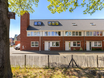 Tussenwoning te koop: Commelinplein 9, Hoefstraat Zuid Tilburg