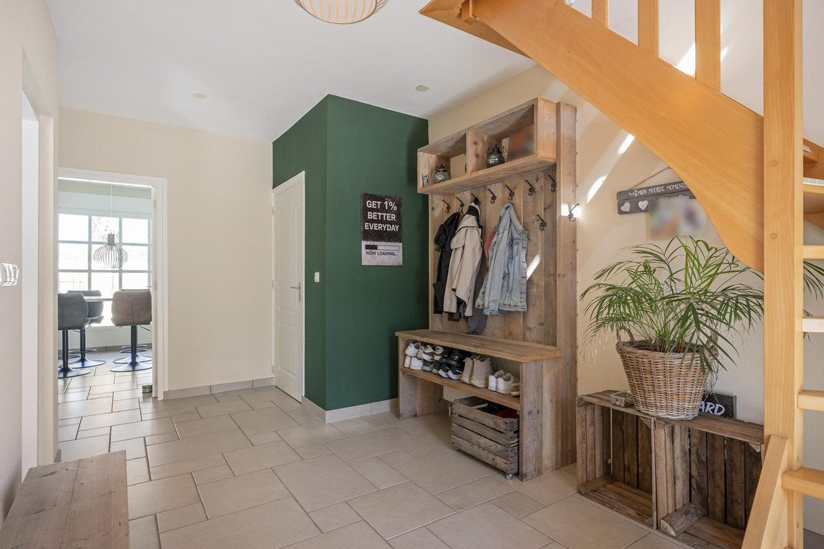 Vrijstaande woning te koop: Schuttersdreef 1, Buchten